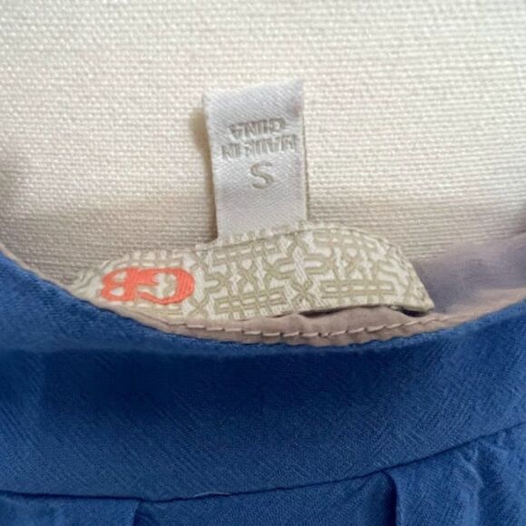 GB sleeveless mini summer dress beautiful blue and mauve crochet. Small item 123 - Picture 7 of 7